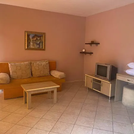Kamelia Garden 1 شقة ساني بيتش